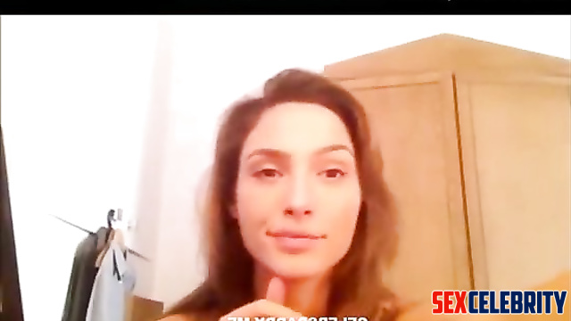 Gal Gadot Deepfake (Nude on Cam)