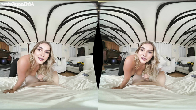 Addison Rae makes nice blowjob and handjob in VR deepfake porn tape