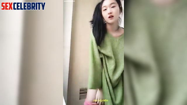 Chinese deepfake erotic with hot Zhou Dongyu = 周冬雨 智能換臉 色情