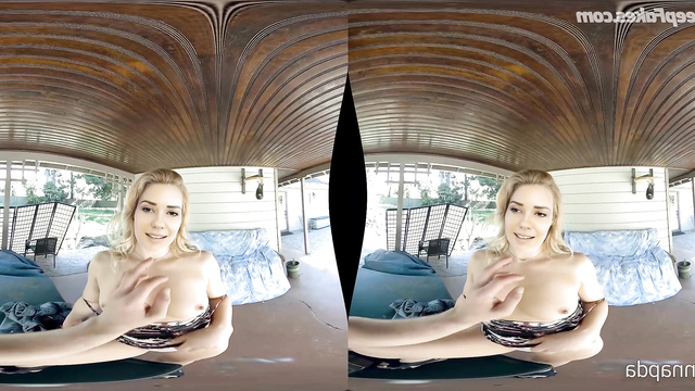 Nude Alanah Pearce & Elyse Willems have fun in VR porn