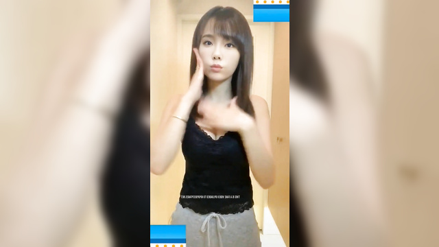 SNSD Taeyeon dancing stories (가짜 포르노 태연 소녀시대) fakeapp