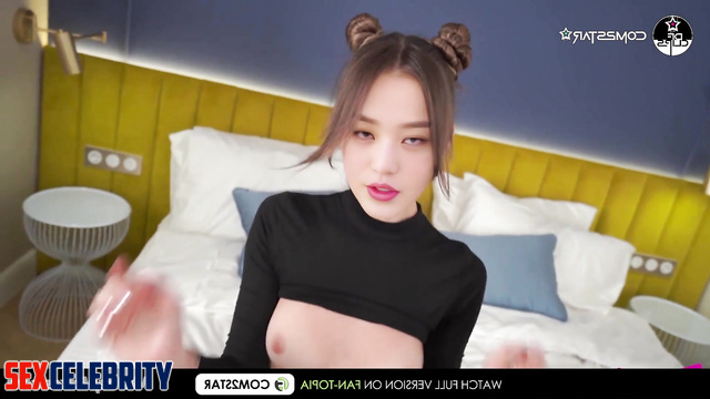 Fake Wonyoung (장원영) IVE (아이브) - whore flashes pussy close-up