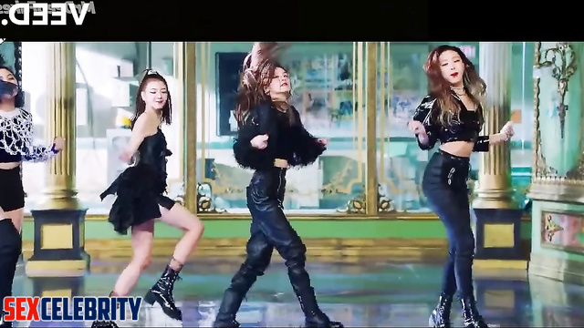 Sexy bitches from ITZY (있지 가짜 포르노) love to fuck - deepfake pmv