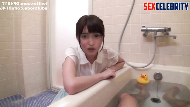 J-pop idol Endo Sakura footjob in the bath / 遠藤 さくら 乃木坂46 フェイクポルノ