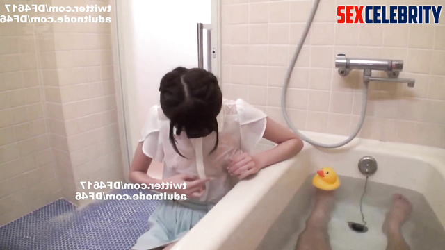 J-pop idol Endo Sakura footjob in the bath / 遠藤 さくら 乃木坂46 フェイクポルノ