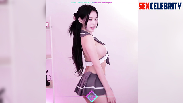 K-pop beauty moves her body seductively on camera // Wonyoung (장원영 아이브)