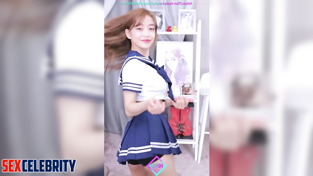 Dancing in schoolgirl costume [안유진 아이즈원] Yujin solo adult video