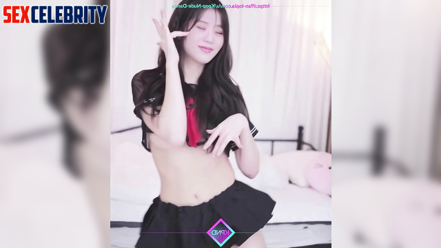 BLACKPINK (블랙핑크) / Dancing tease with brunette hottie Jisoo 지수 한국어