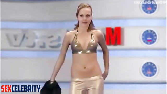 Adult Yekaterina Grinchevskaya undresses during live broadcast