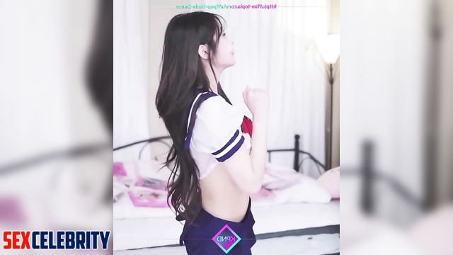 Fake IU (이지은 가짜 포르노) hot babe in schoolgirl costume dances on camera