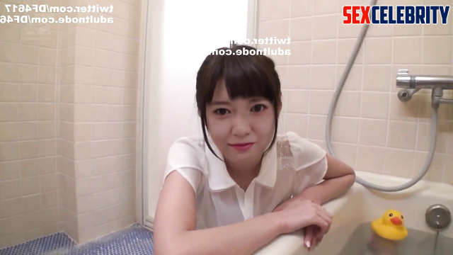 [乃木坂46 白石 麻衣 ポルノ] J-pop idol Mai Shiraishi give me a bathroom blowjob [PREMIUM]