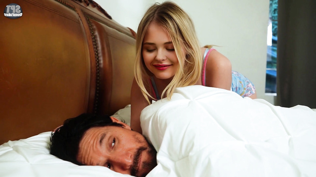 Tiny Chloe Grace Moretz having sex with mature old lover - fakeapp