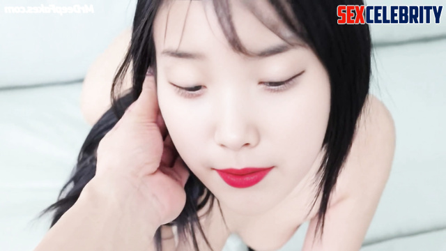 Korean sexy babe IU [이지은 딥페이크] posted her homemade porn