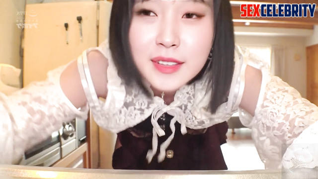 AI OH MY GIRL, Arin took her husband's dick into her mouth (인공지능 아린)