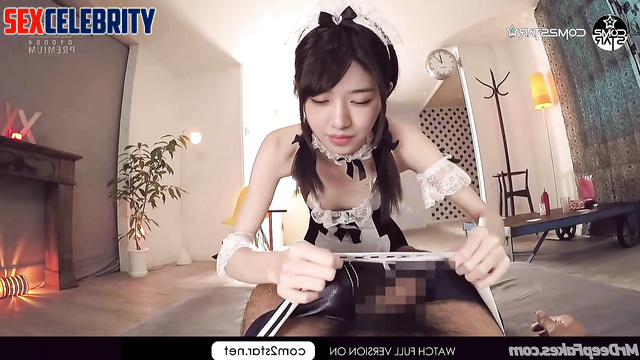 Housemaid Yujin makes handjob for tips / (안유진 아이브) hot real fake