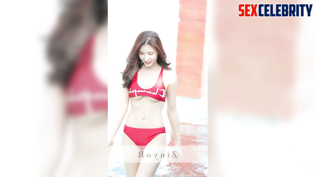 Solo ai scenes with busty Shin Se-kyung near a pool (신세경 딥페이크)