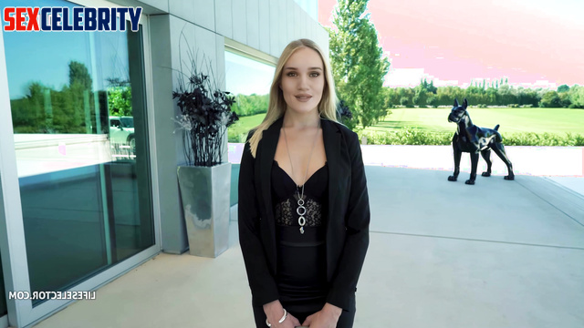 Sexy realtor was fucked right at work (Rosie Huntington-Whiteley AI)