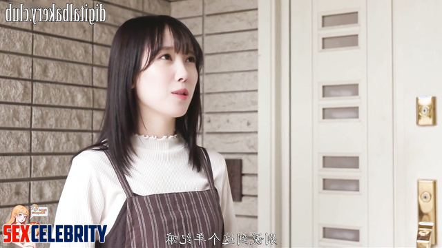 Hot brunette Hyomin (효민) seduced by young stud / T-ARA 티아라 가짜 포르노