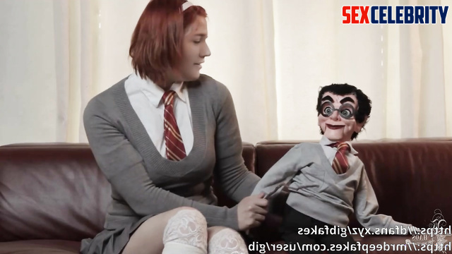 Fakes// Horny schoolgirl Bonnie Wright playing with toys