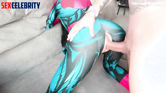 Emiru smart face change / babe in fetish suit made gorgeous things